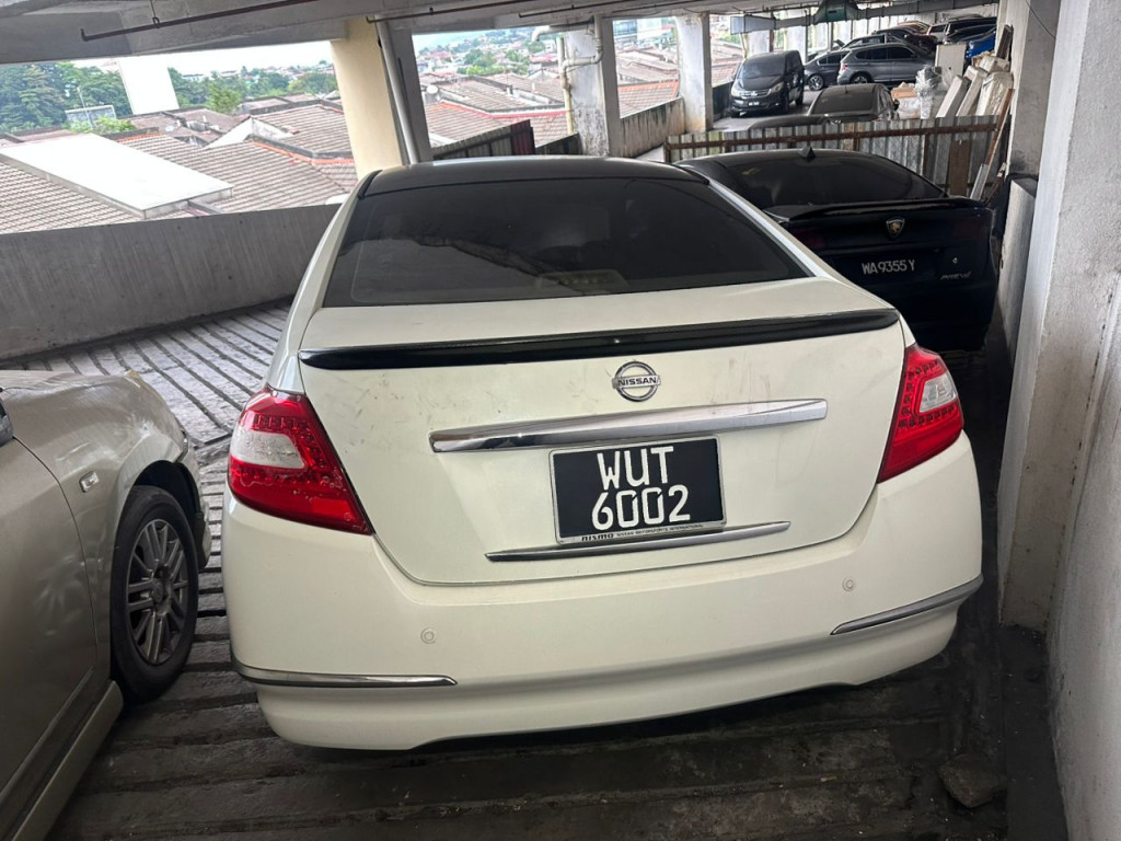 NISSAN - TEANA (A) 2.5i (Premium)