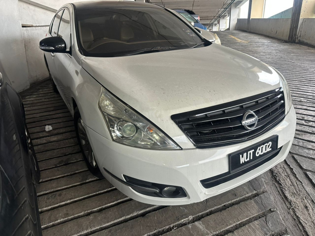 NISSAN - TEANA (A) 2.5i (Premium)
