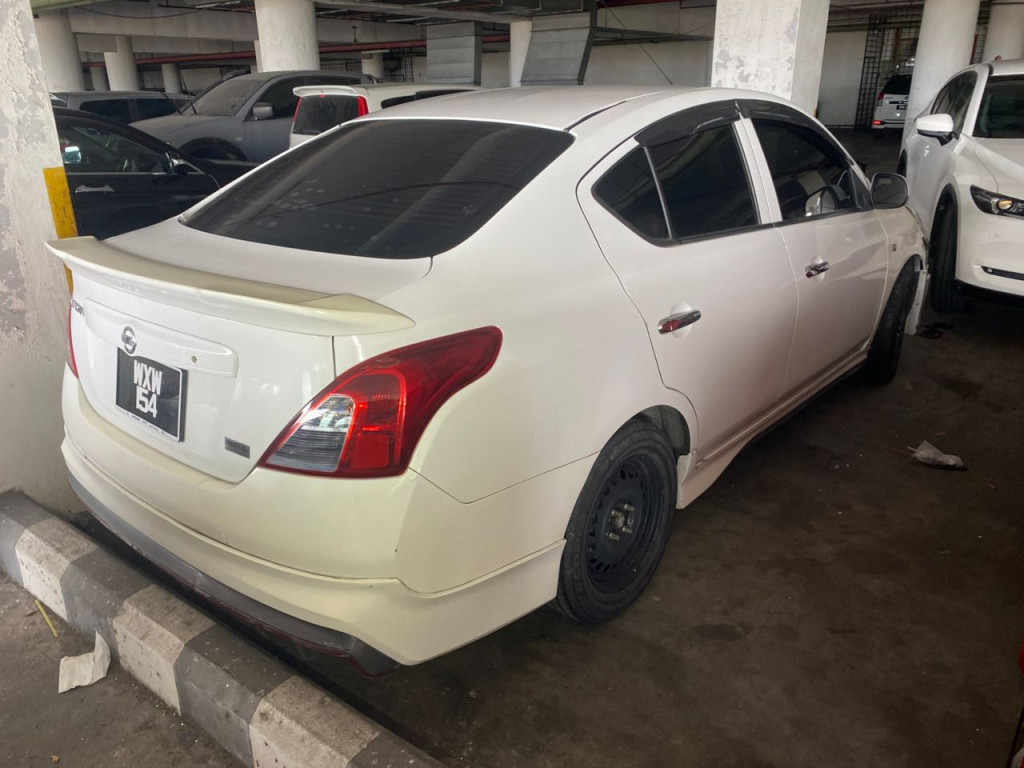 NISSAN ALMERA 1.5 E (A)