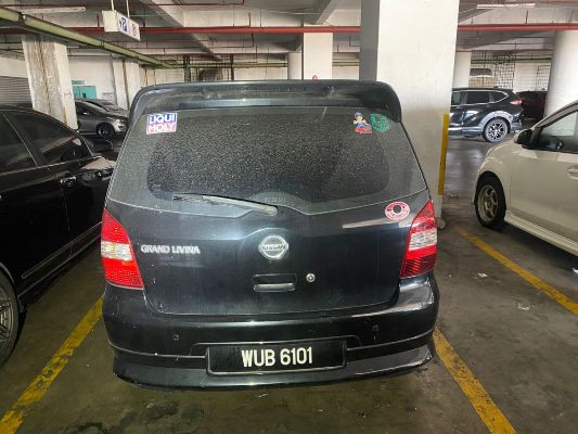 NISSAN GRAND LIVINA 1.6 (A)