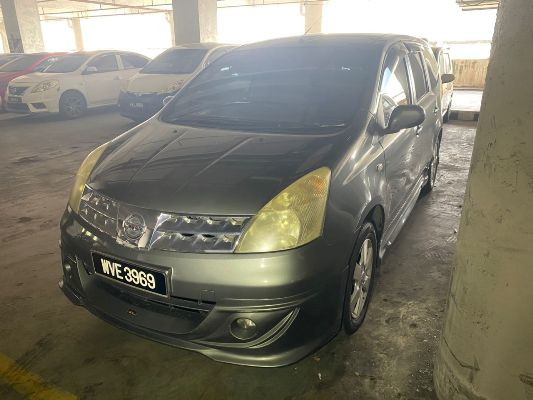 NISSAN GRAND LIVINA 1.8 (A)