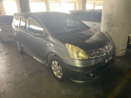 NISSAN GRAND LIVINA 1.8 (A)