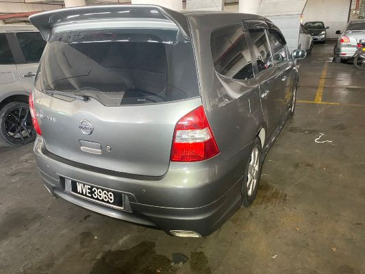 NISSAN GRAND LIVINA 1.8 (A)