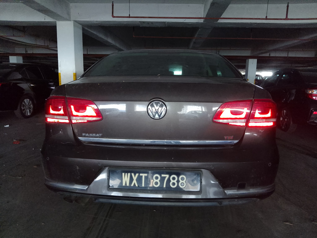 VOLKSWAGEN PASSAT 1.8 (A)