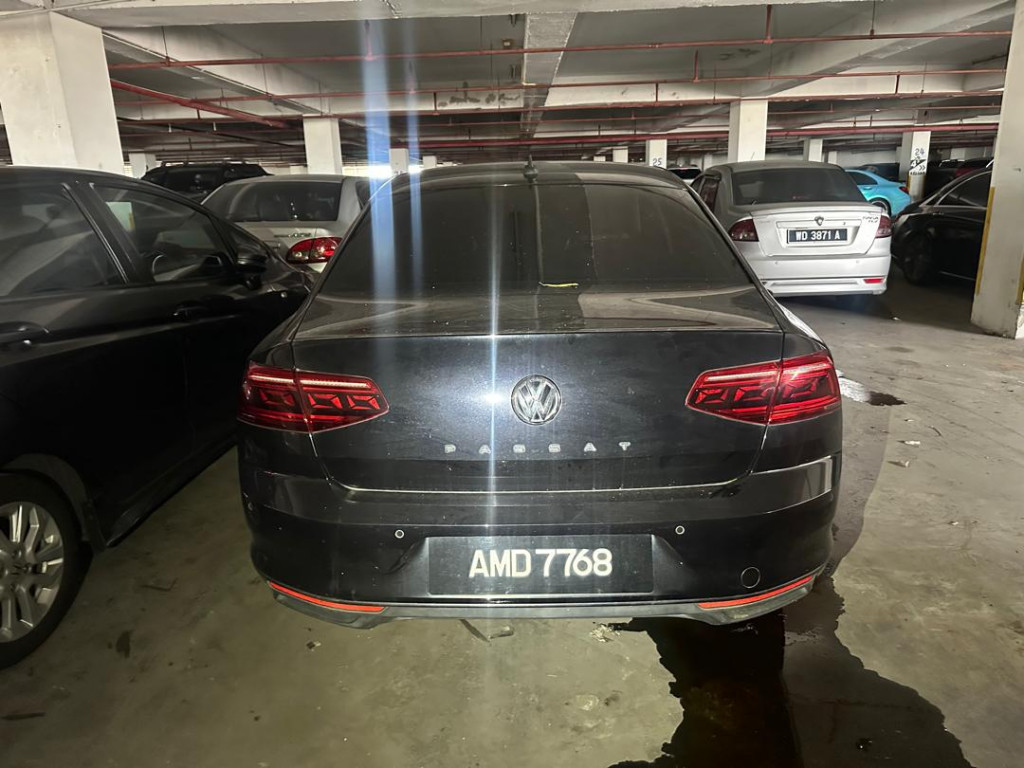 VOLKSWAGEN PASSAT 2.0 ELEGANCE