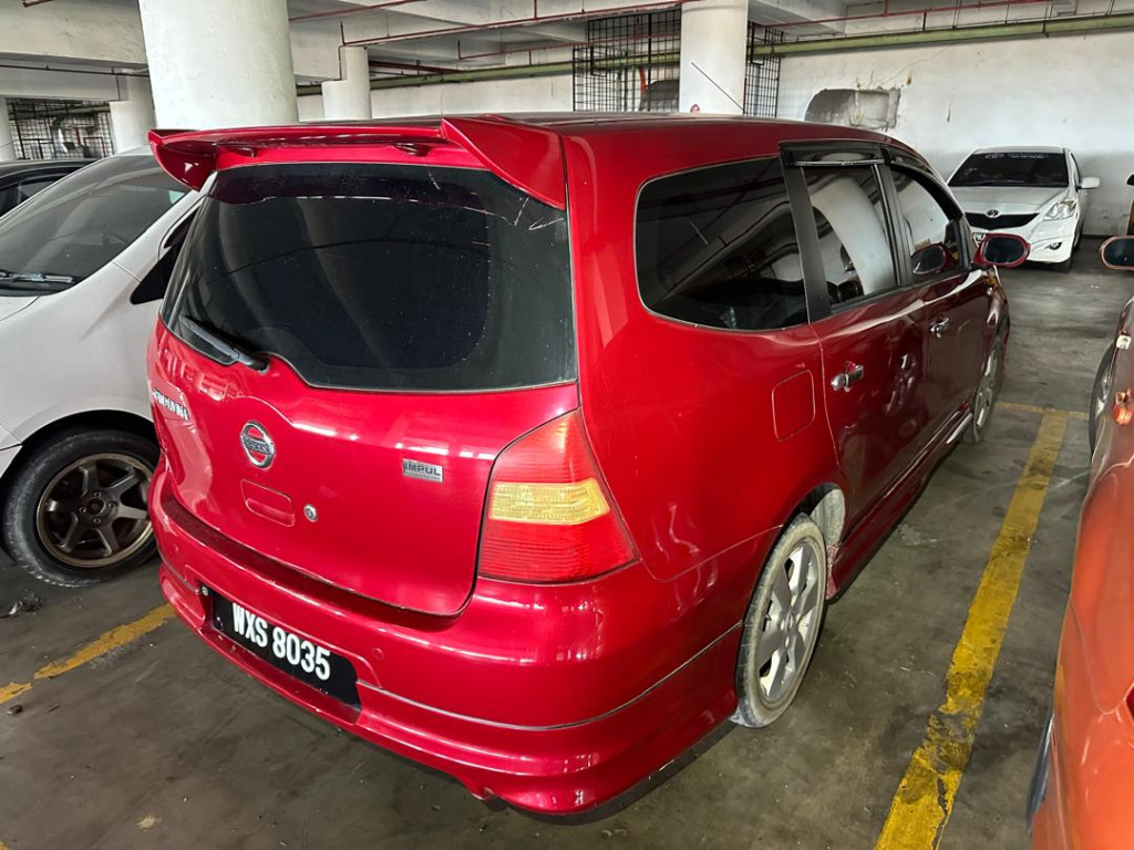 NISSAN GRAND LIVINA 1.8 (A)