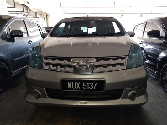 NISSAN GRAND LIVINA 1.8 (A)