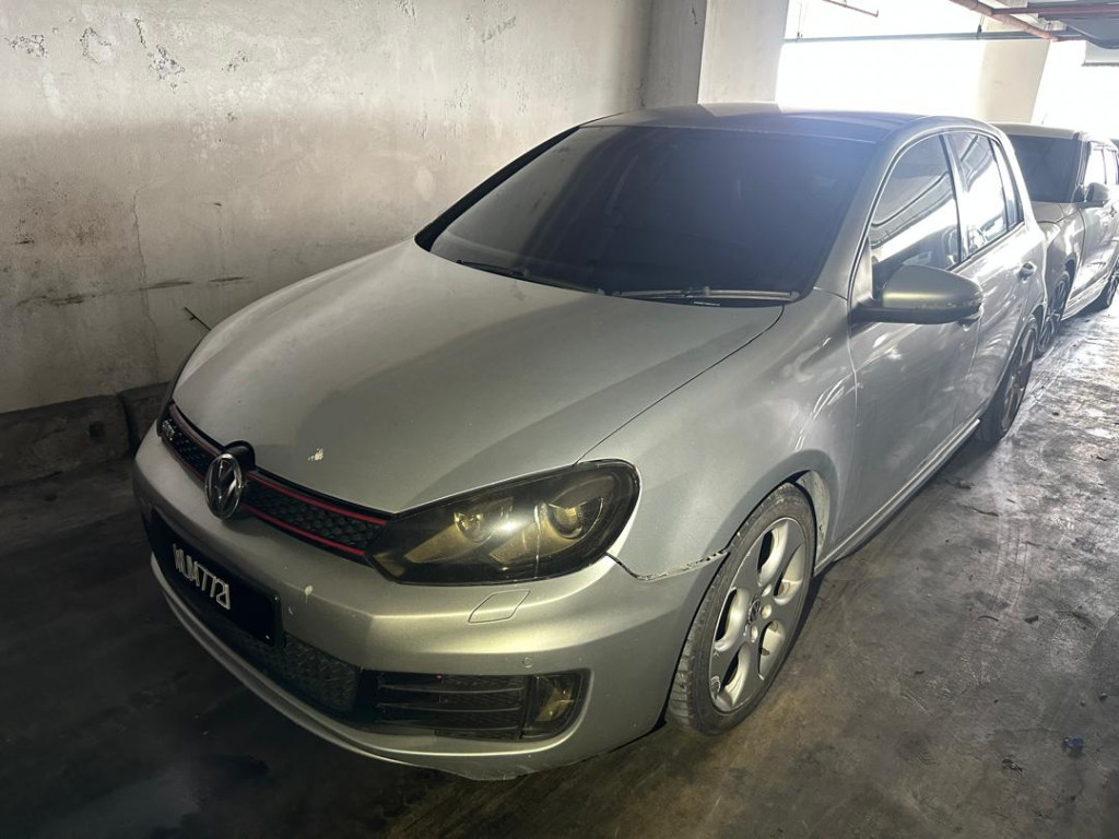 VOLKSWAGEN GOLF GTI 2.0 (A)