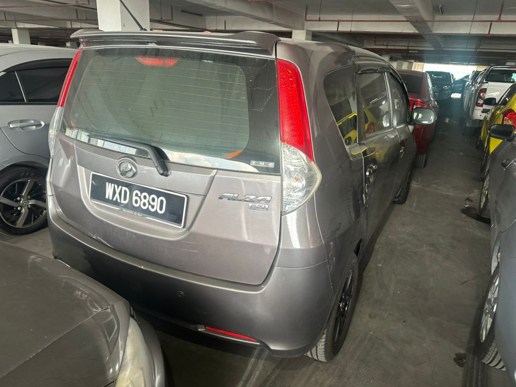 PERODUA ALZA 1.5EZI (A)