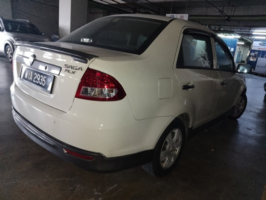 PROTON SAGA FL 1.3L CVT