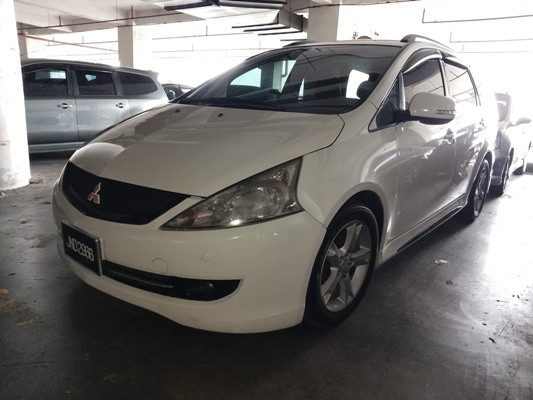 MITSUBISHI GRANDIS 2.4 (A)
