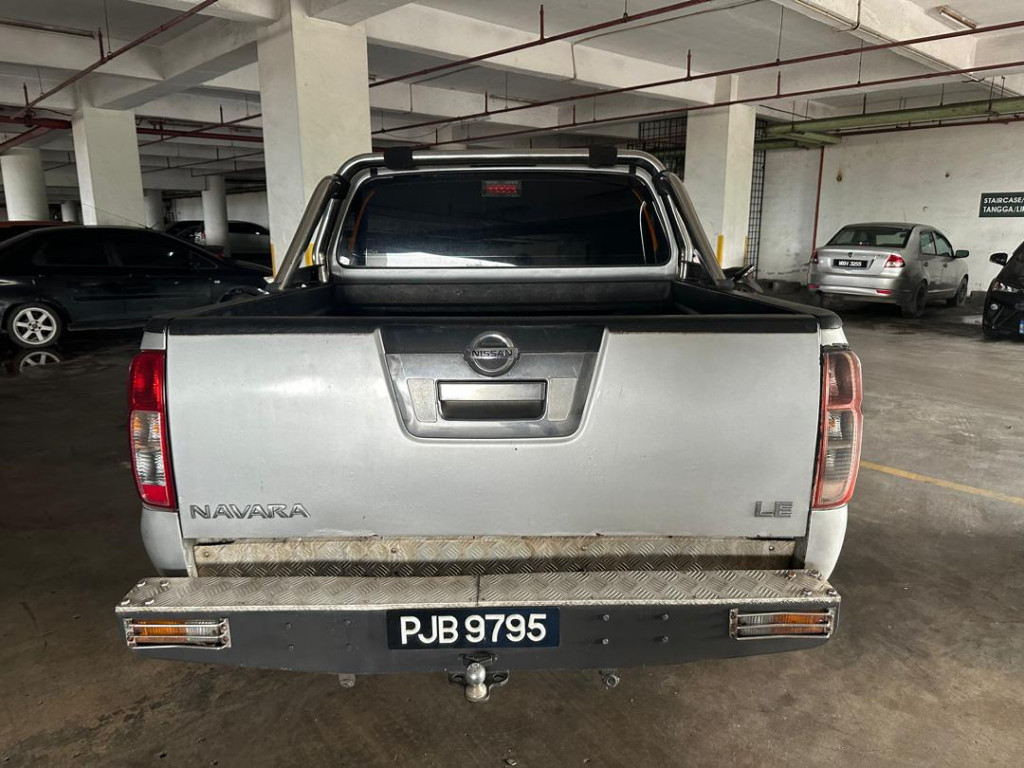 NISSAN NAVARA 2.5 (A) DCAB
