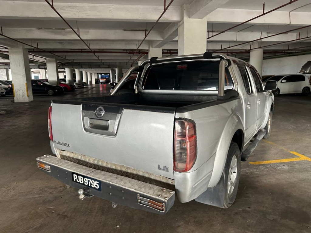 NISSAN NAVARA 2.5 (A) DCAB