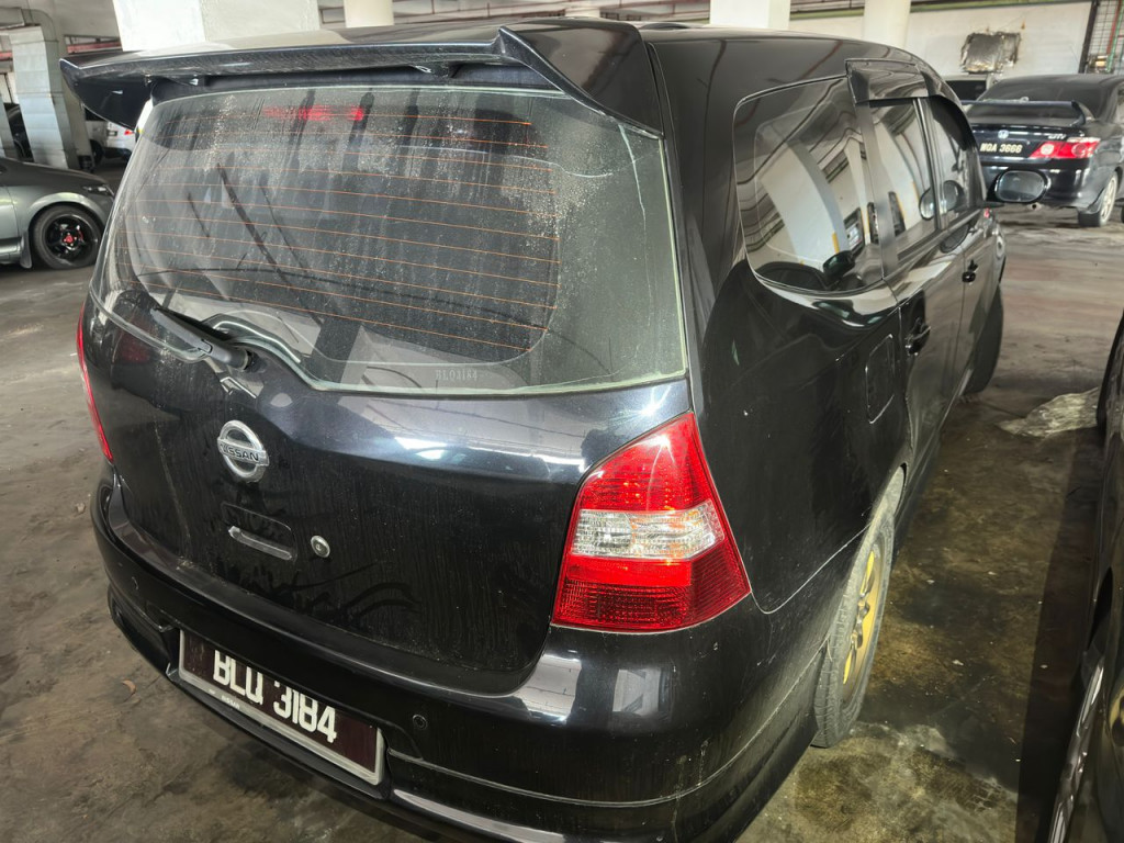 NISSAN GRAND LIVINA 1.6 (M)