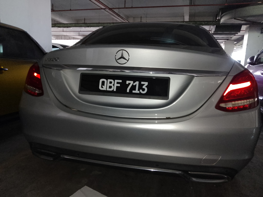 MERCEDES BENZ - C200 2.0 Avantgarde