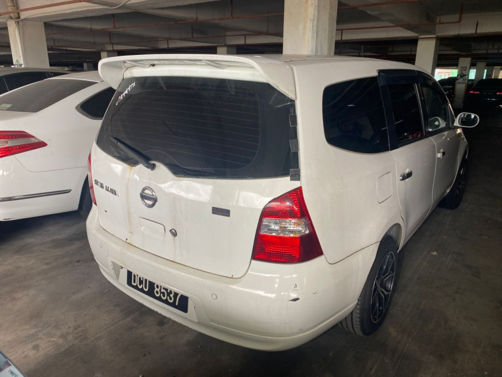 NISSAN - GRAND Luxury (A) 1.8i