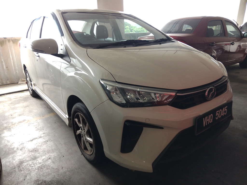 PERODUA - BEZZA 1.0 G Standard