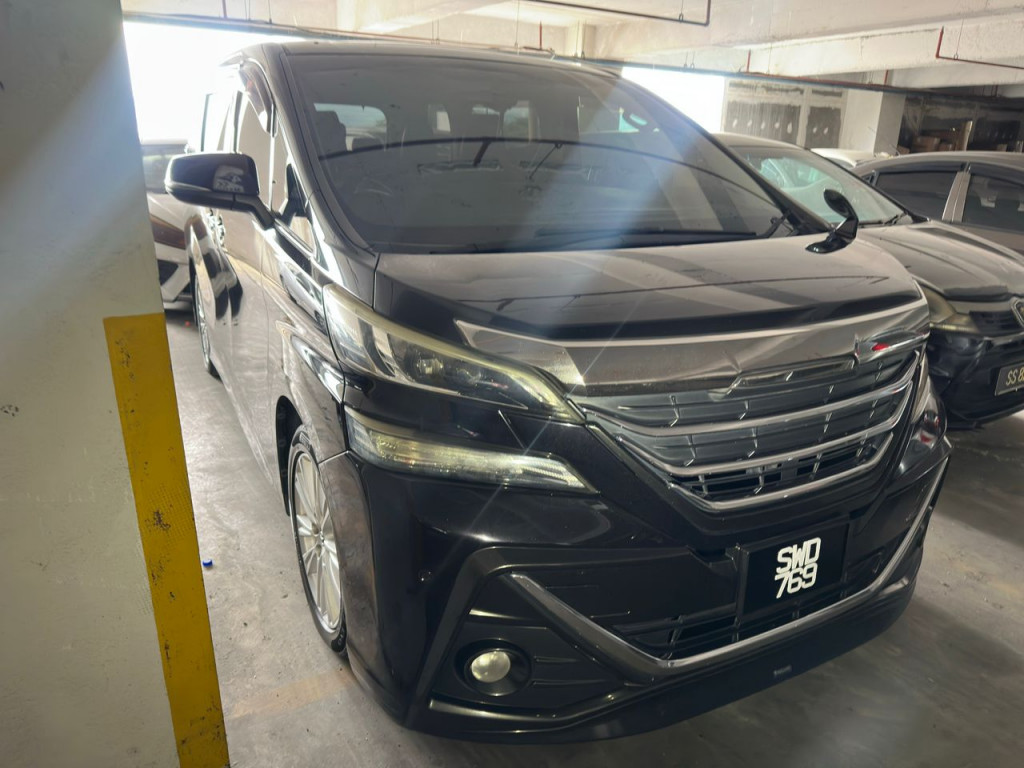 TOYOTA - VELLFIRE 2.5 Z G Edition