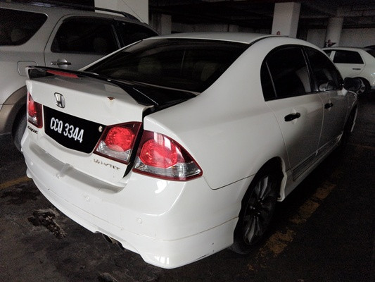 HONDA CIVIC 1.8 VTEC