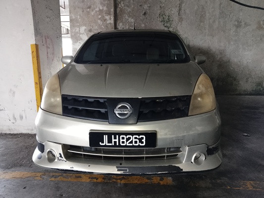 NISSAN GRAND LIVINA 1.6
