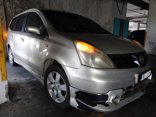 NISSAN GRAND LIVINA 1.6