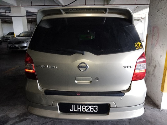 NISSAN GRAND LIVINA 1.6