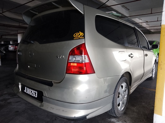 NISSAN GRAND LIVINA 1.6