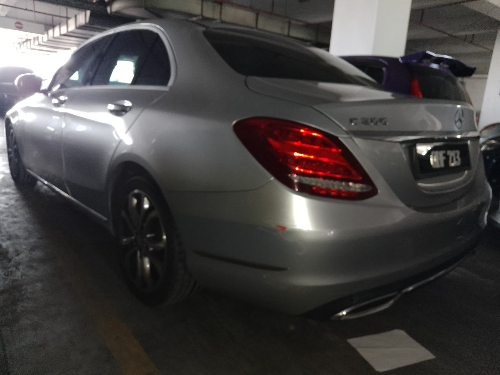 MERCEDES BENZ - C200 2.0 Avantgarde