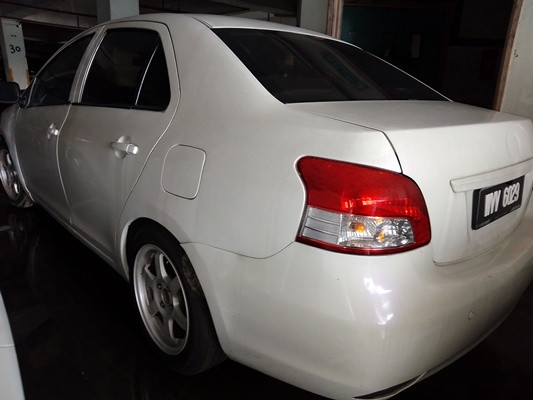 TOYOTA VIOS 1.5 J (AT)