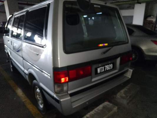NISSAN VANETTE C22 W/VAN (M)