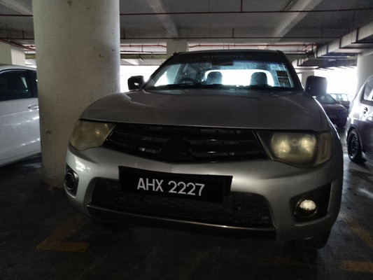 MITSUBISHI TRITON 2.5 (M) KA LITE DCAB