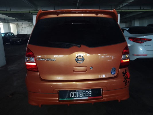 NISSAN GRAND LIVINA 1.6 L A/T