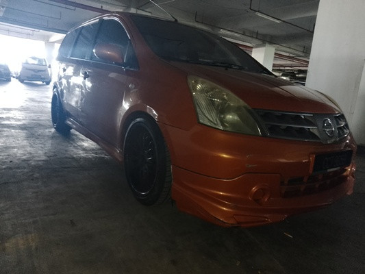 NISSAN GRAND LIVINA 1.6 L A/T
