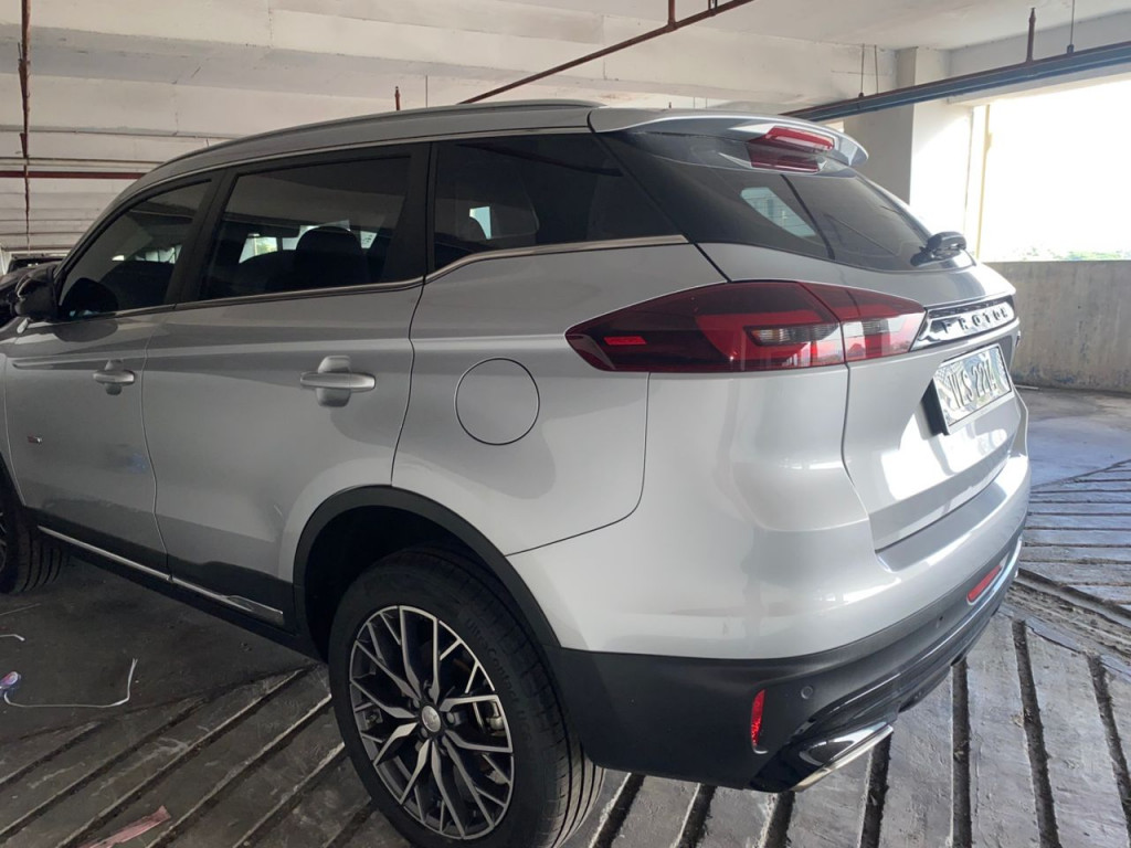 PROTON X70 1.5 TGDI PREMIUM 2WD