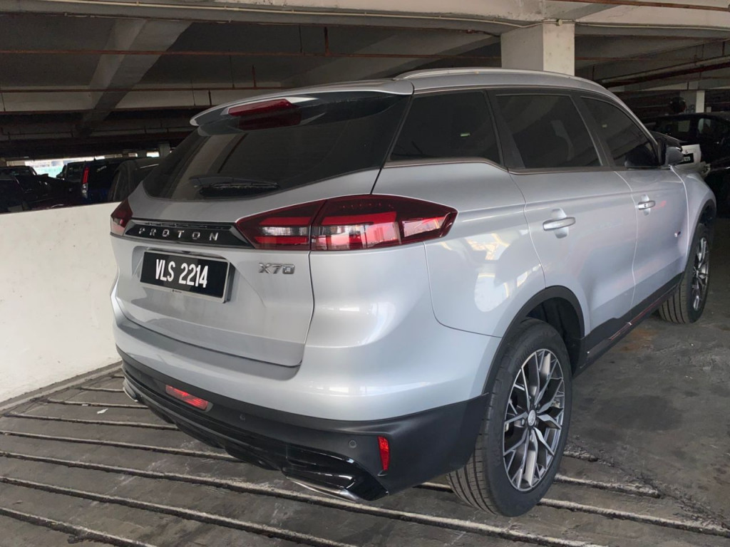 PROTON X70 1.5 TGDI PREMIUM 2WD