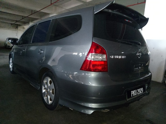 NISSAN GRAND LIVINA 1.6L A/T