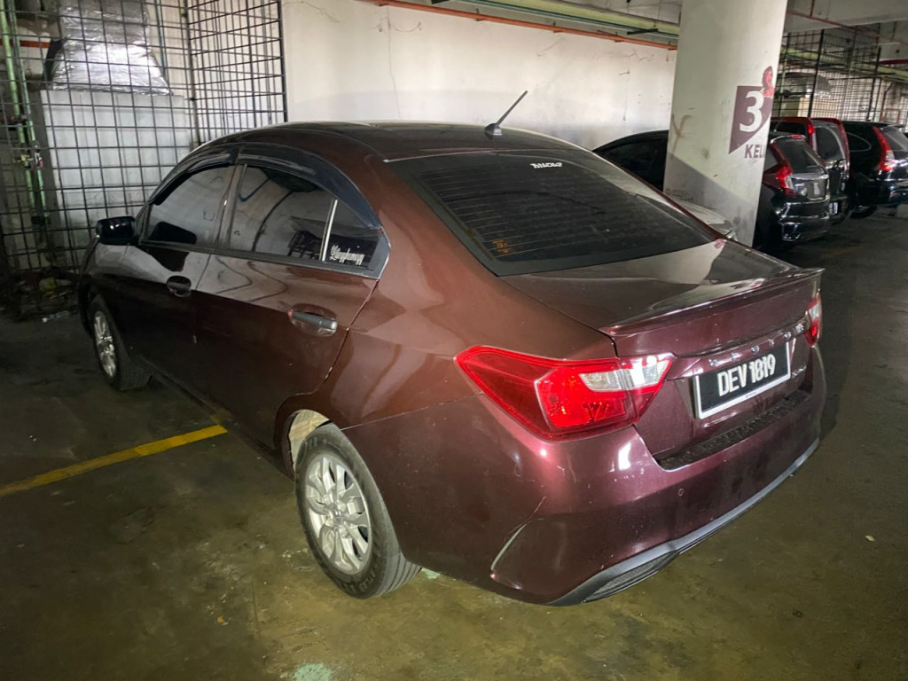 PROTON SAGA 1.3 STD AT