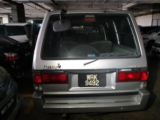 NISSAN VANETTE C22 W/VAN (M)