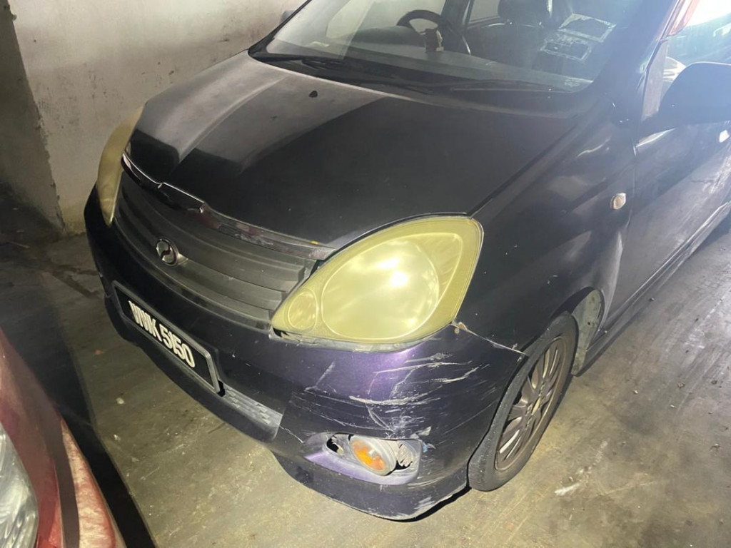 PERODUA VIVA 1.0 EZL (A)