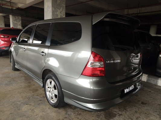 NISSAN GRAND LIVINA 1.6 (A)