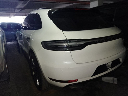 PORSCHE MACAN 2.0 (A)