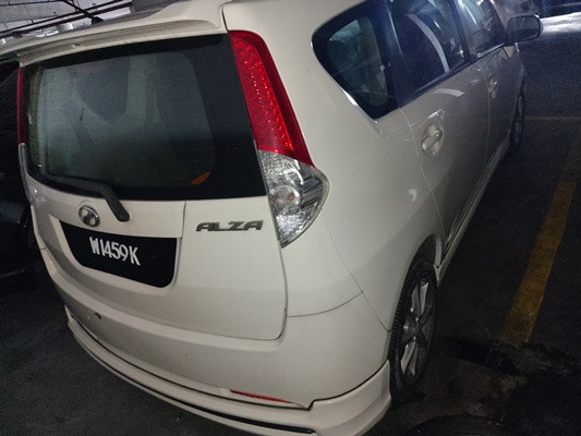 PERODUA ALZA 1.5 (A)