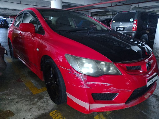 HONDA CIVIC 1.8 (A)