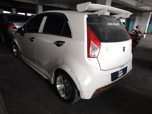 PROTON IRIZ 1.3 L (M)