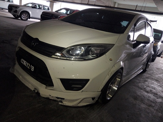PROTON IRIZ 1.3 L (M)