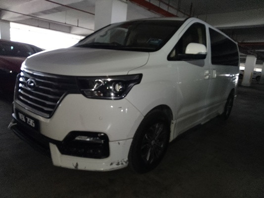 HYUNDAI STAREX 2.5