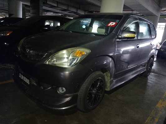 TOYOTA AVANZA 1.5 (A)