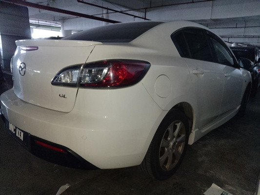 MAZDA 3 1.6 - SDN (A)