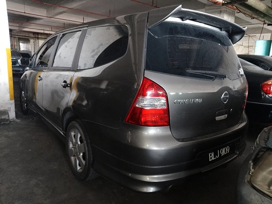 NISSAN GRAND LIVINA 1.6 (A)