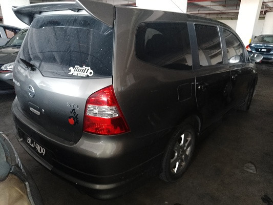 NISSAN GRAND LIVINA 1.6 (A)